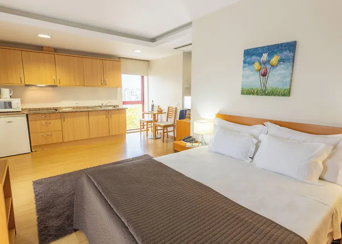 Eurosol アパートホテル レイリア